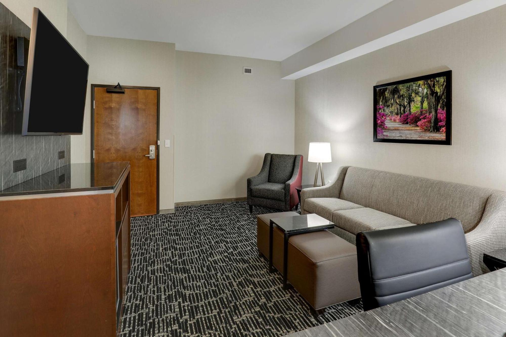 Drury Plaza Hotel Savannah Pooler Exterior photo